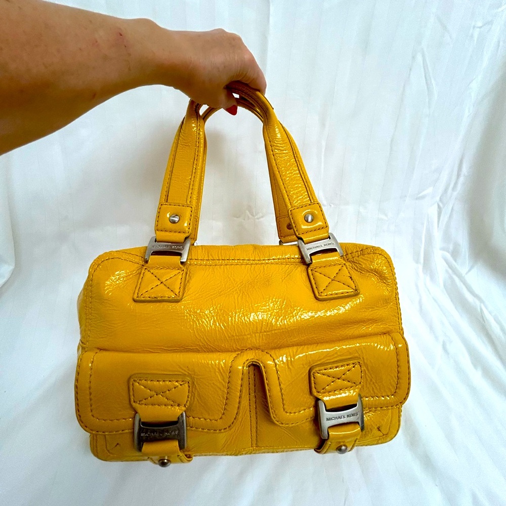 Michael Kors woman bag